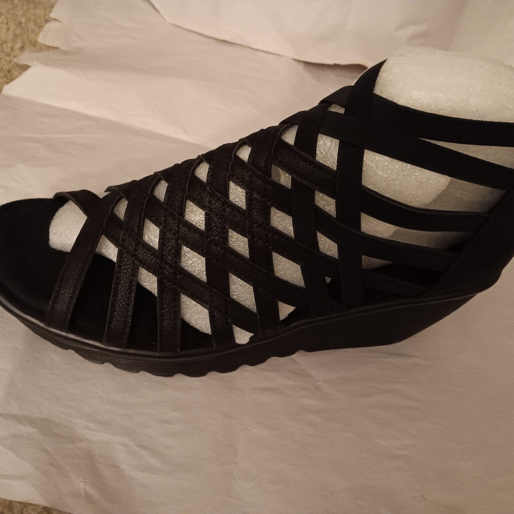 Skechers stretchy wedges